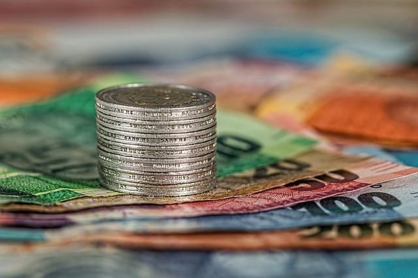 Pourquoi confier son argent à une banque en ligne ?