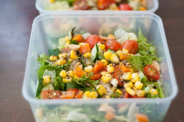 Coffret repas pour bébé : les facteurs d'achat à retenir